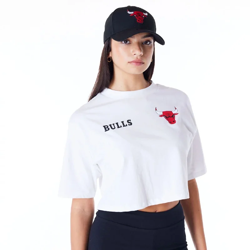 Chicago Bulls Womens NBA Team Logo Wordmark White Crop T-Shirt